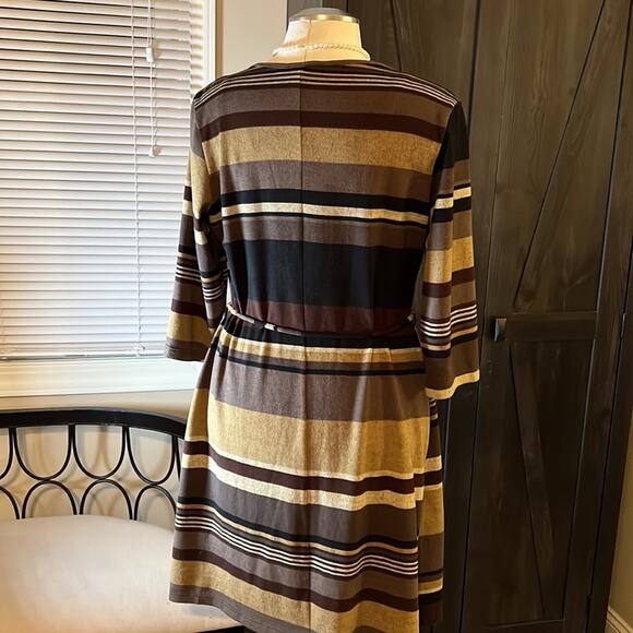 Olivia Matthews brown striped knit dress with scoop neck tie waist XL - Picture 5 of 10